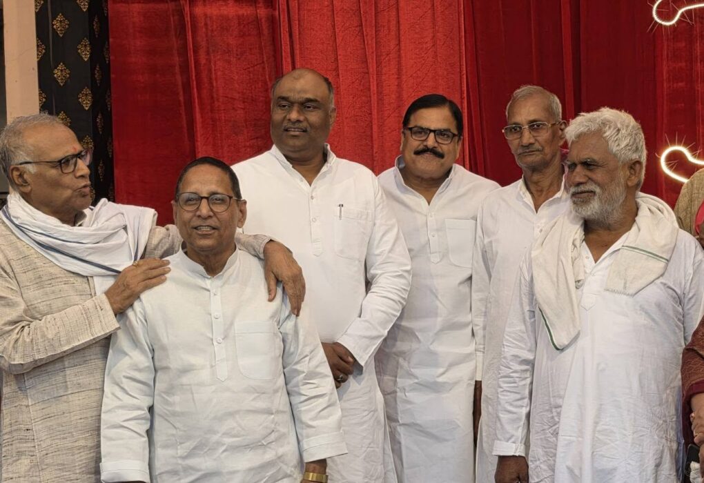 Arshad Jamal with Ramdhani Yadav in Mau"