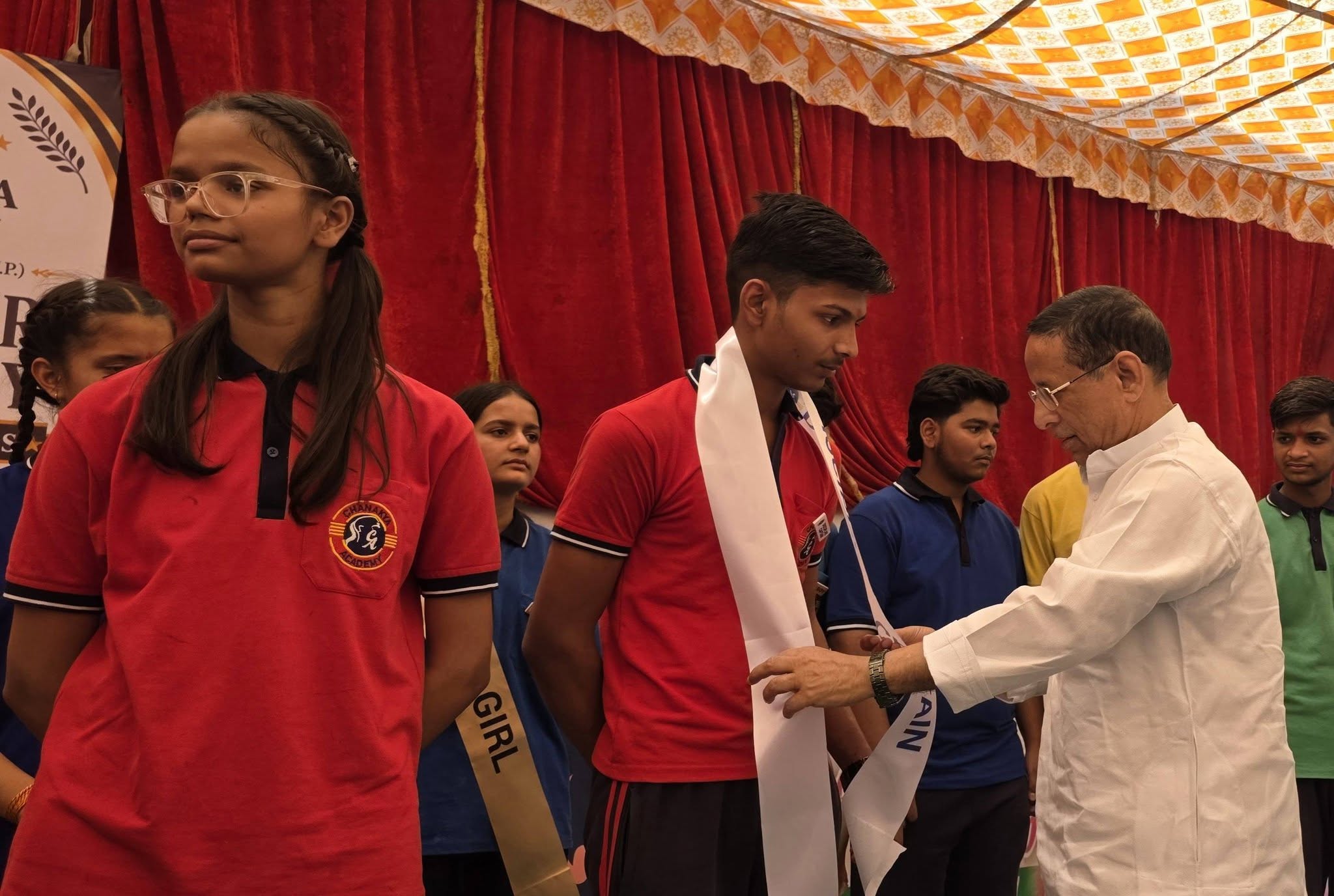 Arshad Jamal ने चाणक्य एकेडमी में मदर्स-डे पर आयोजित कार्यक्रम में मुख्य अतिथि के रूप में की शिरकत 17 691895970 1503468391120804 1900846693249618840 n