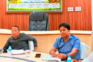 मऊ नगर पालिका परिषद के चेयरमैन अरशद जमाल के नेतृत्व में 12 जुलाई को 11,130 पौधे लगाने का लक्ष्य। सीएम योगी के 'एक पेड़ मां के नाम' अभियान की तैयारियां तेज।